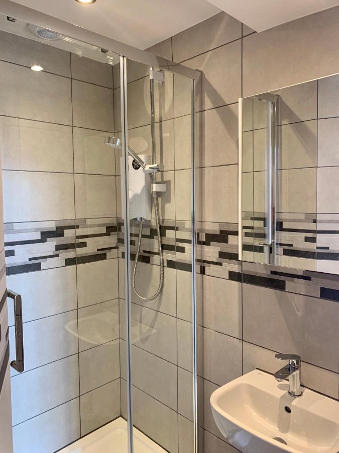 The Marlborough Sea View Holiday Apartments Scarborough Esterno foto