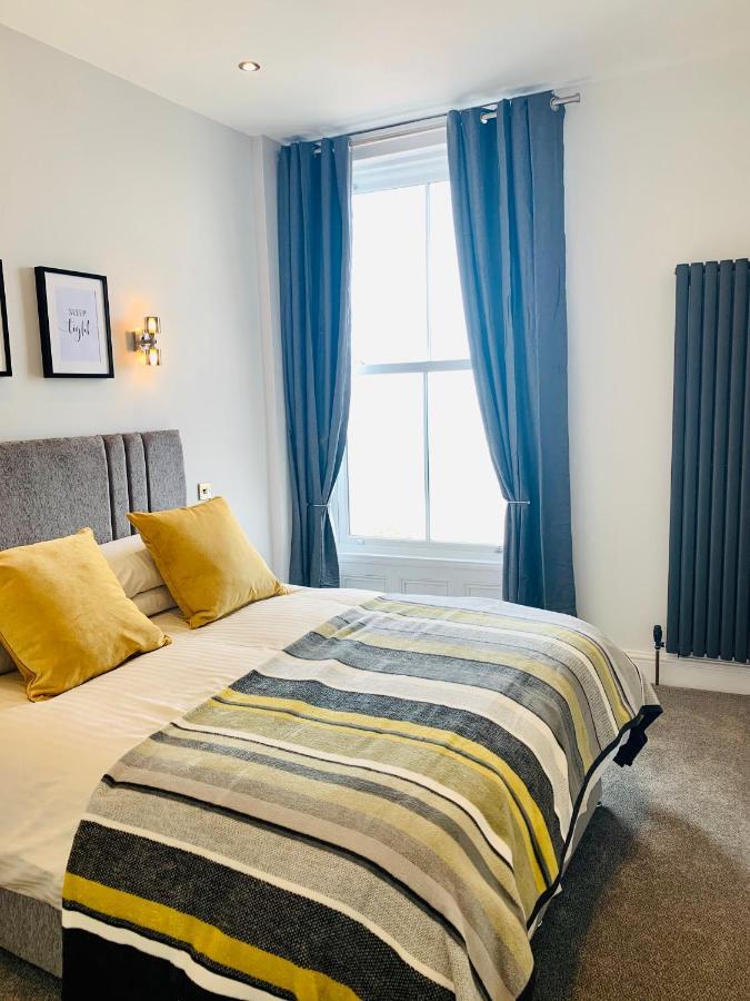 The Marlborough Sea View Holiday Apartments Scarborough Esterno foto