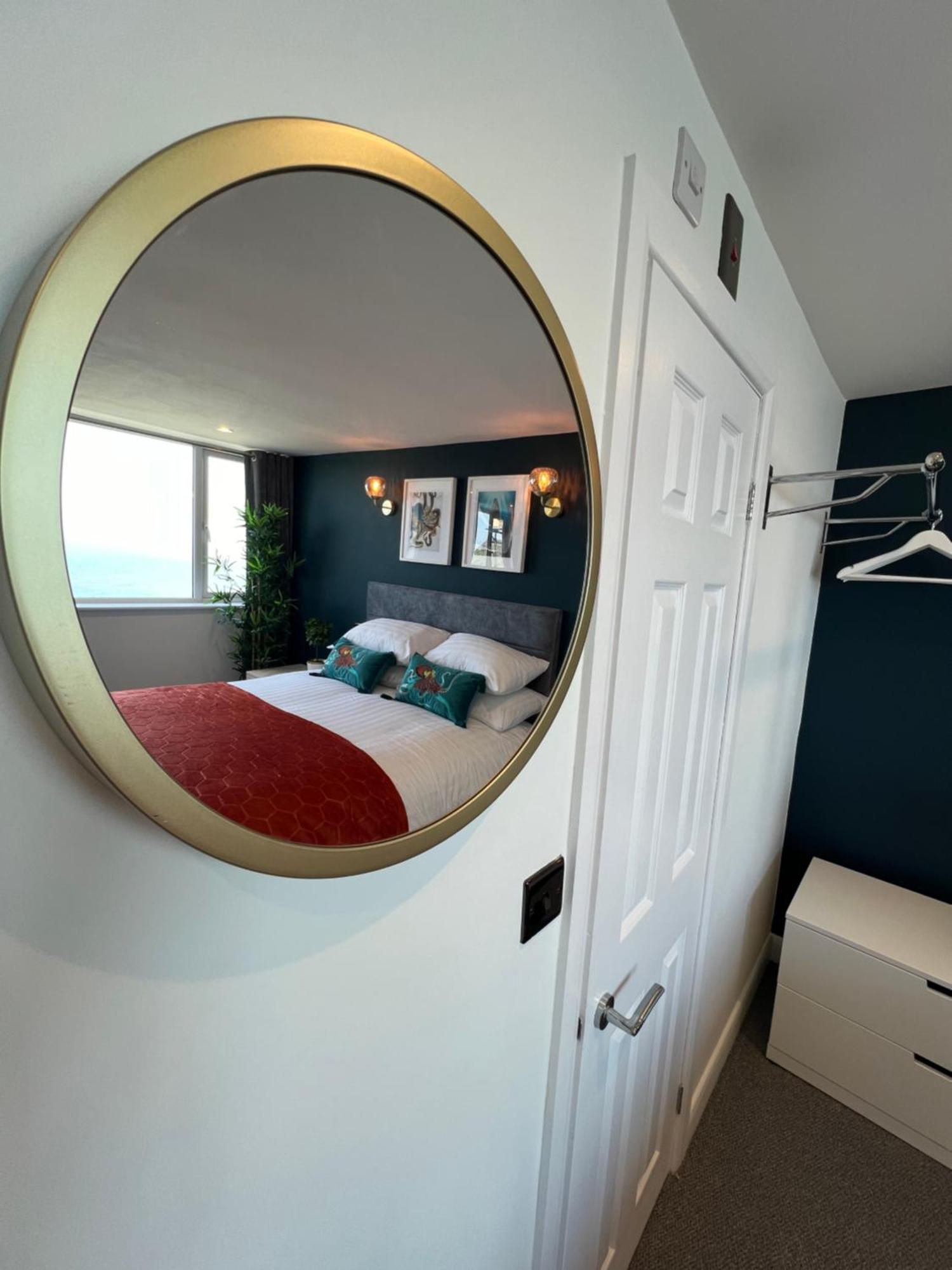The Marlborough Sea View Holiday Apartments Scarborough Esterno foto